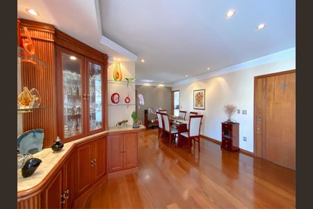 Sala de apartamento à venda com 4 quartos, 130m² em Cidade Nova, Belo Horizonte