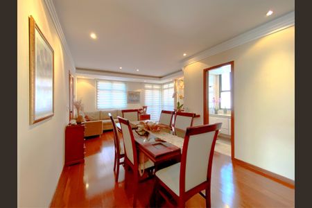 Sala de apartamento à venda com 4 quartos, 130m² em Cidade Nova, Belo Horizonte