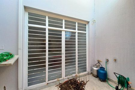 Casa à venda com 180m², 6 quartos e 2 vagas Casa à venda com 180m², 6 quartos e 2 vagasVista do Quarto 2