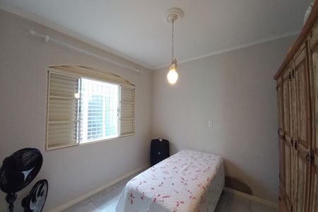 Casa à venda com 180m², 6 quartos e 2 vagas Casa à venda com 180m², 6 quartos e 2 vagasQuarto 2