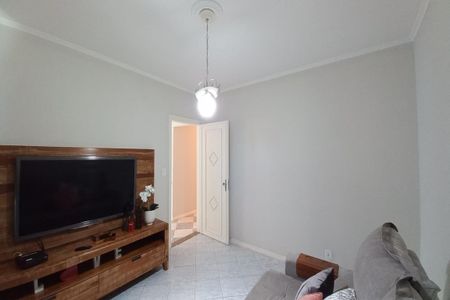 Casa à venda com 180m², 6 quartos e 2 vagas Casa à venda com 180m², 6 quartos e 2 vagasQuarto 1
