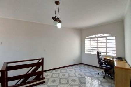 Casa à venda com 180m², 6 quartos e 2 vagas Casa à venda com 180m², 6 quartos e 2 vagasSala 2