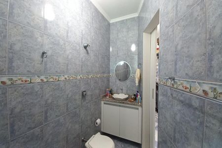Casa à venda com 180m², 6 quartos e 2 vagas Casa à venda com 180m², 6 quartos e 2 vagasBanheiro da Suíte 1