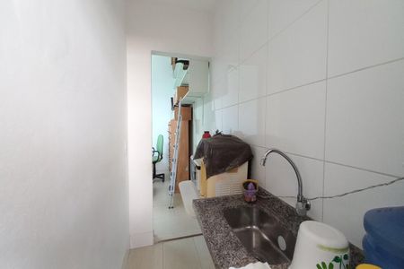 Casa à venda com 180m², 6 quartos e 2 vagas Casa à venda com 180m², 6 quartos e 2 vagasEdícula