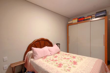 Quarto 1 de casa à venda com 3 quartos, 350m² em Vera Cruz, Belo Horizonte