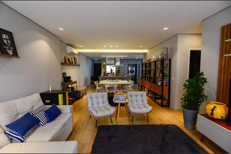 Apartamento à venda com 156m², 3 quartos e 2 vagasSala