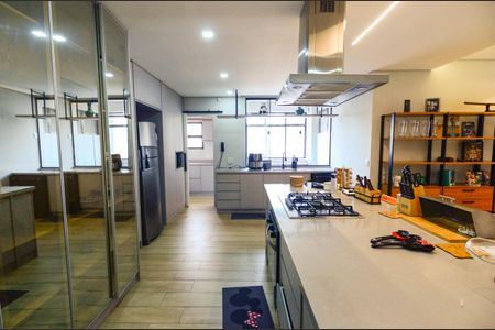 Apartamento à venda com 156m², 3 quartos e 2 vagasCozinha