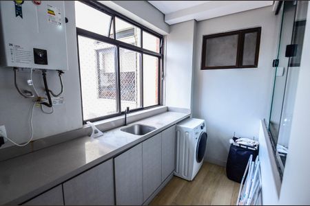 Apartamento à venda com 156m², 3 quartos e 2 vagasÁrea de Serviço