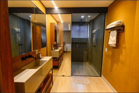 Apartamento à venda com 156m², 3 quartos e 2 vagasBanheiro da Suíte 1