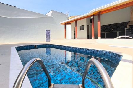 Casa de condomínio à venda com 410m², 3 quartos e 4 vagas Casa de condomínio à venda com 410m², 3 quartos e 4 vagasÁrea comum