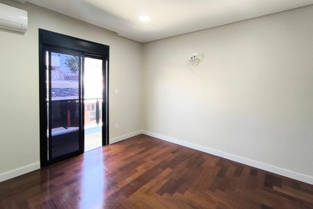 Casa de condomínio à venda com 410m², 3 quartos e 4 vagas Casa de condomínio à venda com 410m², 3 quartos e 4 vagasSuíte 1