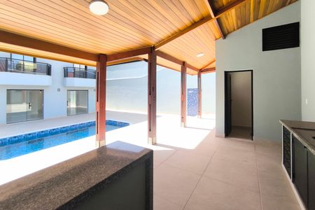 Casa de condomínio à venda com 410m², 3 quartos e 4 vagas Casa de condomínio à venda com 410m², 3 quartos e 4 vagasÁrea comum