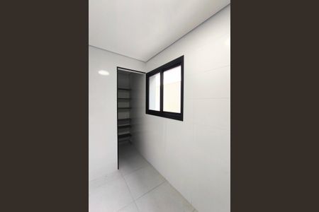 Casa de condomínio à venda com 410m², 3 quartos e 4 vagas Casa de condomínio à venda com 410m², 3 quartos e 4 vagasÁrea de Serviço