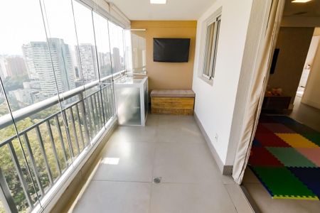 Varanda da Sala de apartamento à venda com 2 quartos, 87m² em Vila Andrade, São Paulo