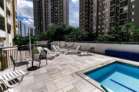 Apartamento à venda com 87m², 2 quartos e 2 vagas Apartamento à venda com 87m², 2 quartos e 2 vagasÁrea comum - Piscina