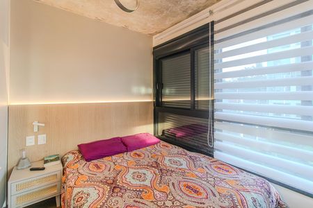 Quarto de apartamento à venda com 1 quarto, 47m² em Menino Deus, Porto Alegre