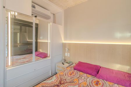 Quarto de apartamento à venda com 1 quarto, 47m² em Menino Deus, Porto Alegre