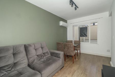 Sala de apartamento para alugar com 2 quartos, 58m² em Auxiliadora, Porto Alegre
