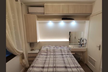 Suíte de apartamento à venda com 2 quartos, 58m² em Auxiliadora, Porto Alegre