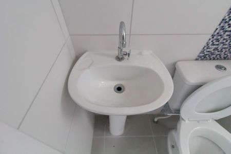 Apartamento para alugar com 40m², 2 quartos e sem vaga Apartamento para alugar com 40m², 2 quartos e sem vagaBanheiro