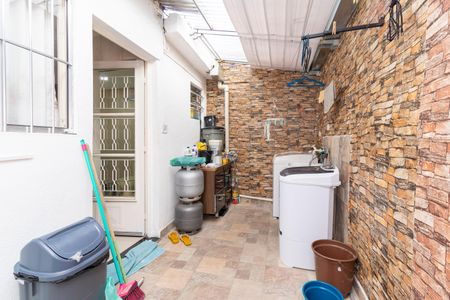 Casa à venda com 59m², 2 quartos e 2 vagas Casa à venda com 59m², 2 quartos e 2 vagasÁrea de Serviço