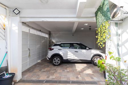 Casa à venda com 59m², 2 quartos e 2 vagas Casa à venda com 59m², 2 quartos e 2 vagasÁrea comum
