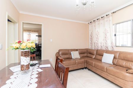 Casa à venda com 59m², 2 quartos e 2 vagas Casa à venda com 59m², 2 quartos e 2 vagasSala