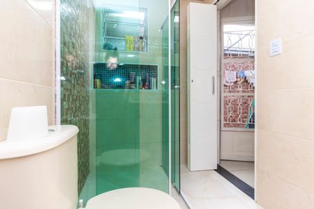 Casa à venda com 59m², 2 quartos e 2 vagas Casa à venda com 59m², 2 quartos e 2 vagasBanheiro