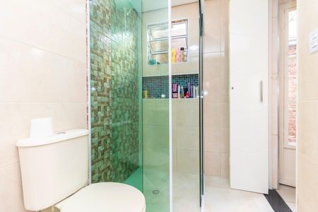 Casa à venda com 59m², 2 quartos e 2 vagas Casa à venda com 59m², 2 quartos e 2 vagasBanheiro