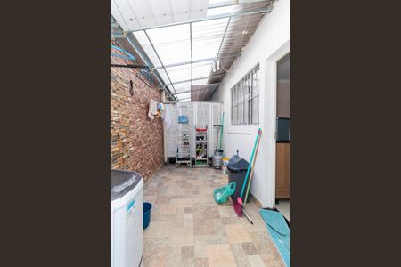 Casa à venda com 59m², 2 quartos e 2 vagas Casa à venda com 59m², 2 quartos e 2 vagasÁrea de Serviço