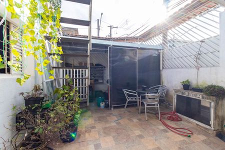 Casa à venda com 59m², 2 quartos e 2 vagas Casa à venda com 59m², 2 quartos e 2 vagasÁrea comum