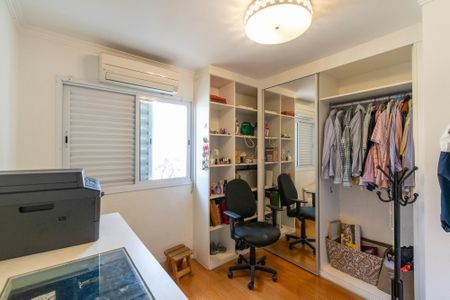 Casa de condomínio à venda com 155m², 3 quartos e 3 vagas Casa de condomínio à venda com 155m², 3 quartos e 3 vagasQuarto 2