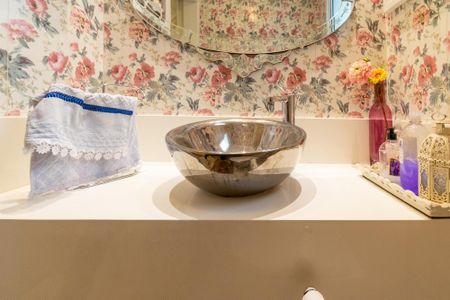 Casa de condomínio à venda com 155m², 3 quartos e 3 vagas Casa de condomínio à venda com 155m², 3 quartos e 3 vagasLavabo