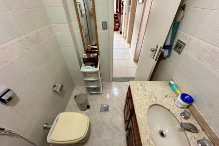 Apartamento à venda com 100m², 2 quartos e sem vagaBanheiro