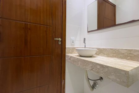 Casa à venda com 170m², 3 quartos e 2 vagas Casa à venda com 170m², 3 quartos e 2 vagasBanheiro da Suíte