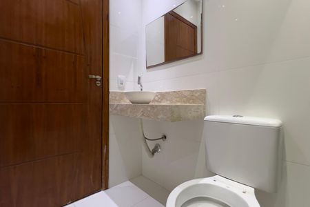 Casa à venda com 170m², 3 quartos e 2 vagas Casa à venda com 170m², 3 quartos e 2 vagasBanheiro da Suíte