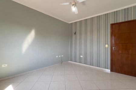 Casa à venda com 170m², 3 quartos e 2 vagas Casa à venda com 170m², 3 quartos e 2 vagasQuarto 2