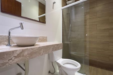 Casa à venda com 170m², 3 quartos e 2 vagas Casa à venda com 170m², 3 quartos e 2 vagasBanheiro da Suíte
