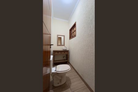 Casa à venda com 170m², 3 quartos e 2 vagas Casa à venda com 170m², 3 quartos e 2 vagasLavabo