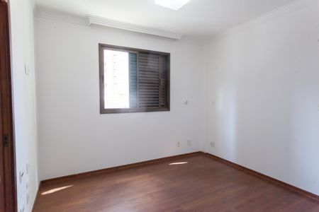 Apartamento à venda com 120m², 4 quartos e 2 vagasSuíte 01