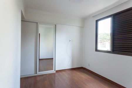 Apartamento à venda com 120m², 4 quartos e 2 vagasSuíte 02