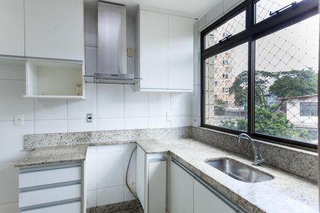 Apartamento à venda com 120m², 4 quartos e 2 vagasCozinha