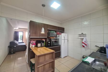 Casa de condomínio à venda com 73m², 2 quartos e 1 vaga Casa de condomínio à venda com 73m², 2 quartos e 1 vagaCozinha