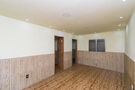 Sala de casa para alugar com 2 quartos, 69m² em Jardim América, Rio de Janeiro