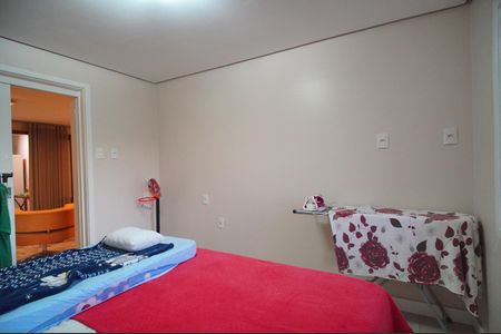 Casa à venda com 300m², 5 quartos e 2 vagasQuarto 2