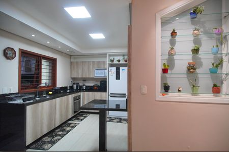 Casa à venda com 300m², 5 quartos e 2 vagasCozinha