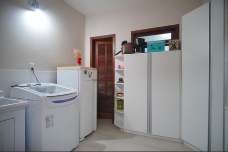 Casa à venda com 300m², 5 quartos e 2 vagasÁrea de Serviço