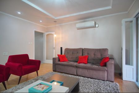 Casa à venda com 300m², 5 quartos e 2 vagasSala de TV