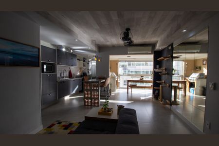 Apartamento à venda com 96m², 3 quartos e 1 vagaSala