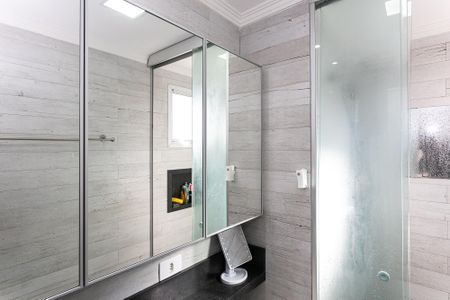 Apartamento à venda com 88m², 2 quartos e 2 vagas Apartamento à venda com 88m², 2 quartos e 2 vagasBanheiro da Suíte 1